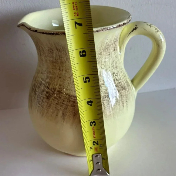 Vintage Colletion Ceramic Elegant Pitcher Green Size 7" x 4.5" - Picture 3 of 8
